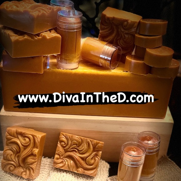 Peppermint Scent - Handmade Goat Milk Soap - 1 Bar - Picture 4 of 4